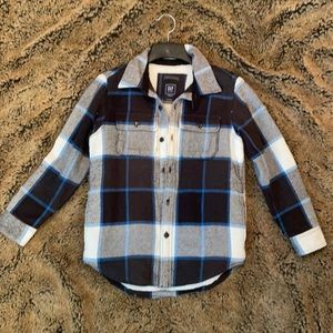 💙🤍 GAP Kids boy’s insulated flannel jacket/shirt